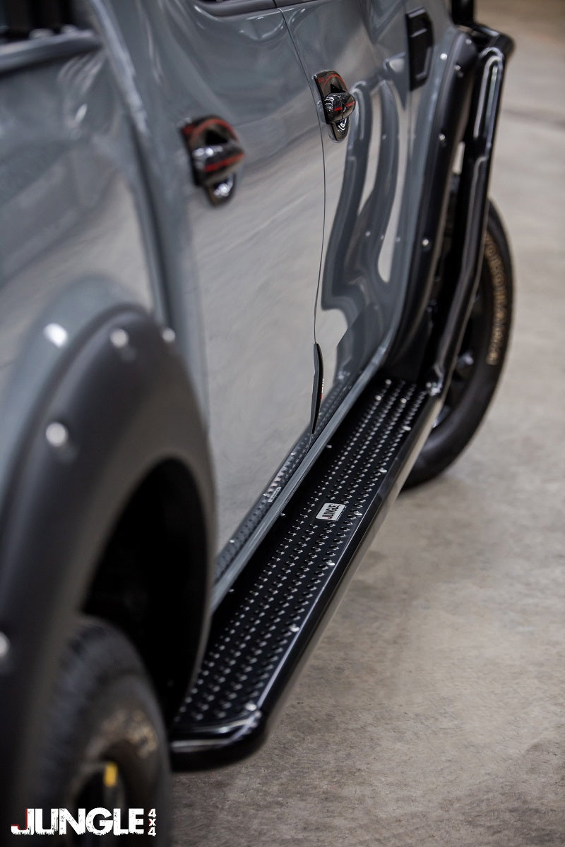 Jungle 4x4 / Navara 2020+ Side Steps & Optional Side Rails