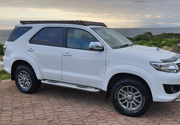 Toyota Fortuner 2005-2015 Predator Stealth Roof Rack
