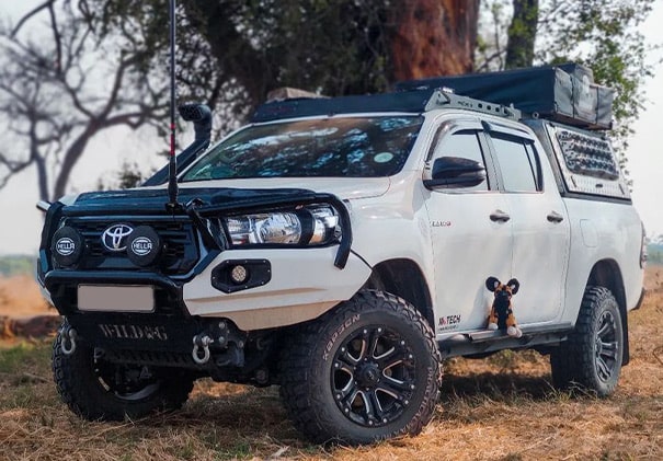 Toyota Hilux GD6 Revo D/C Predator Stealth Roof Rack