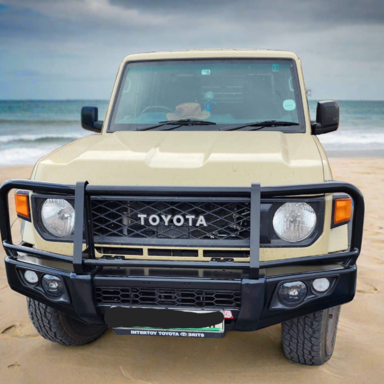 Toyota Land Cruiser 79/76/78 2024 - MCC Post Type Bumper