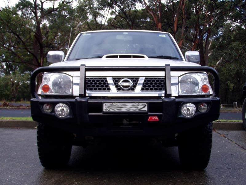 Nissan NP300 2009 to 2021 - Post Type Replacement Bumper - Bumper - Go-4LO
