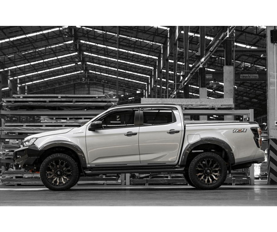Piak No Loop Bumper - Isuzu D-Max 2022 Onwards - Front Replancement Bumper - Go-4LO