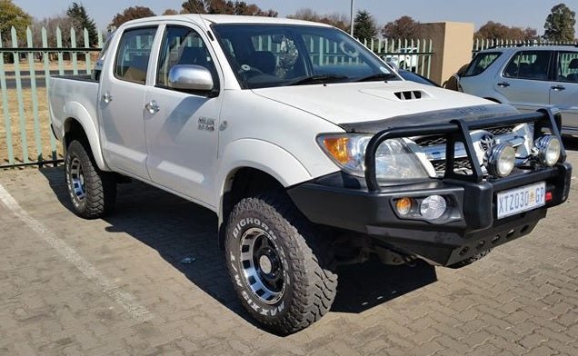 Toyota Hilux D4D 2005-2011 - Bumper Replacement - Bumper - Go-4LO