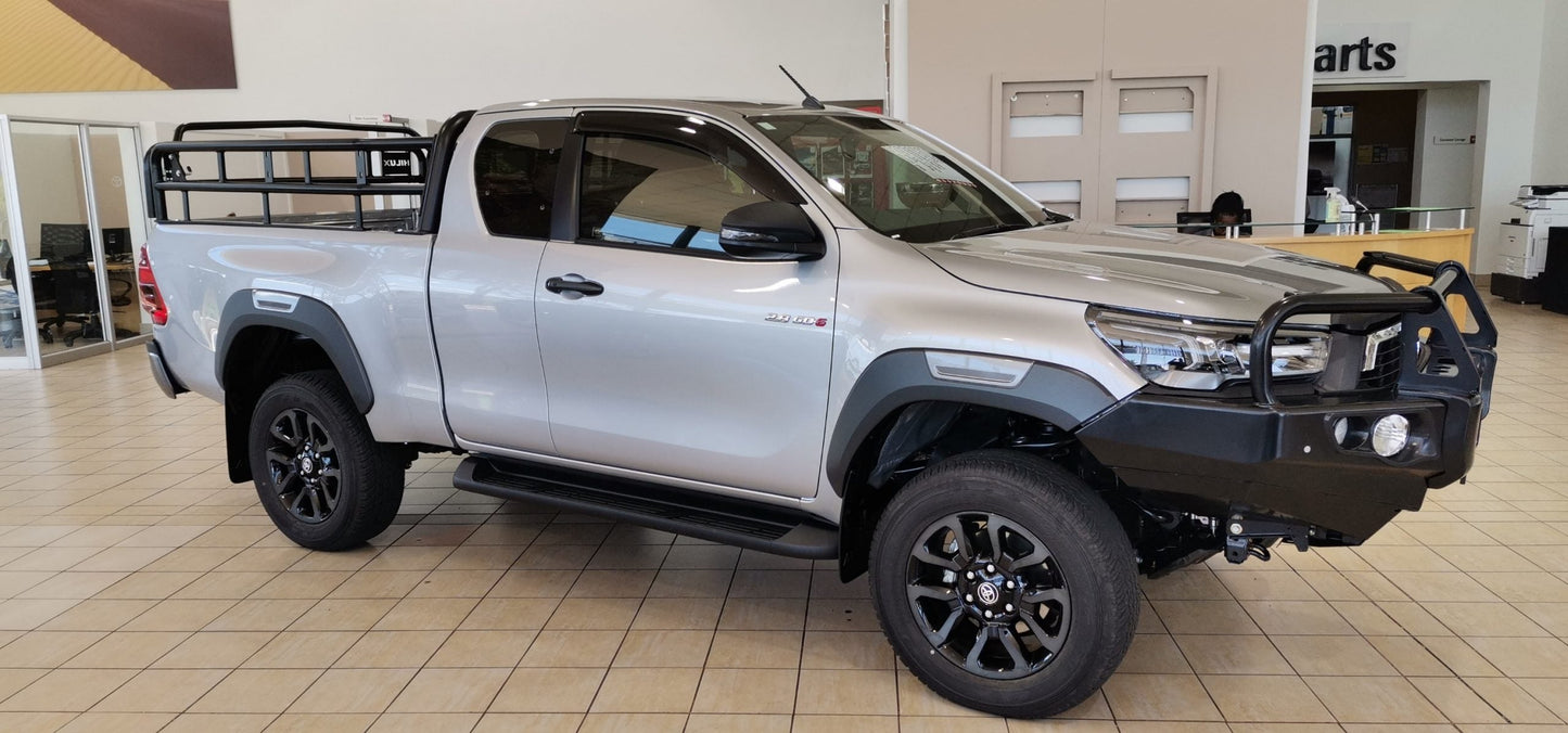 TOYOTA HILUX GD6 LEGEND 2020 Facelift to current - Bumper - Go-4LO