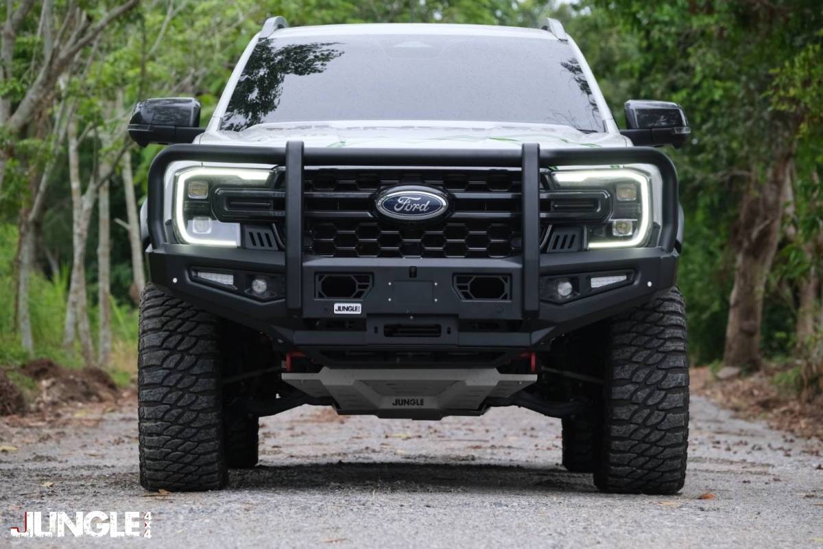 Jungle 4x4 / Crown Series Replacement Bumper - Ranger Next Gen 2022+ Full Hoop