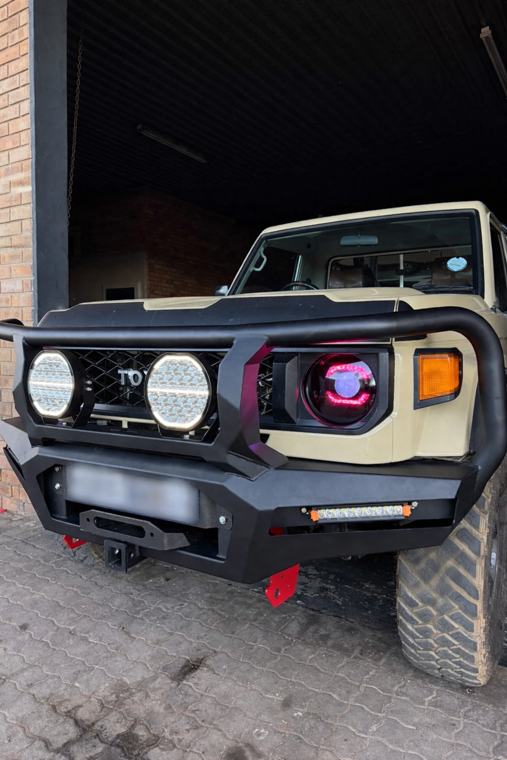 TSU Gear - Land Cruiser 70 Series Instigator Front Bumper Full Hoops