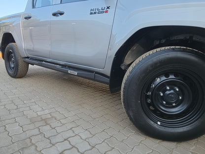 TSU GEAR - HILUX TRAVO 2026+ ROCK SLIDERS