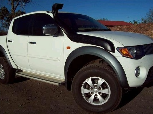 Mitsubishi Triton Diesel Right Hand fit Snorkel