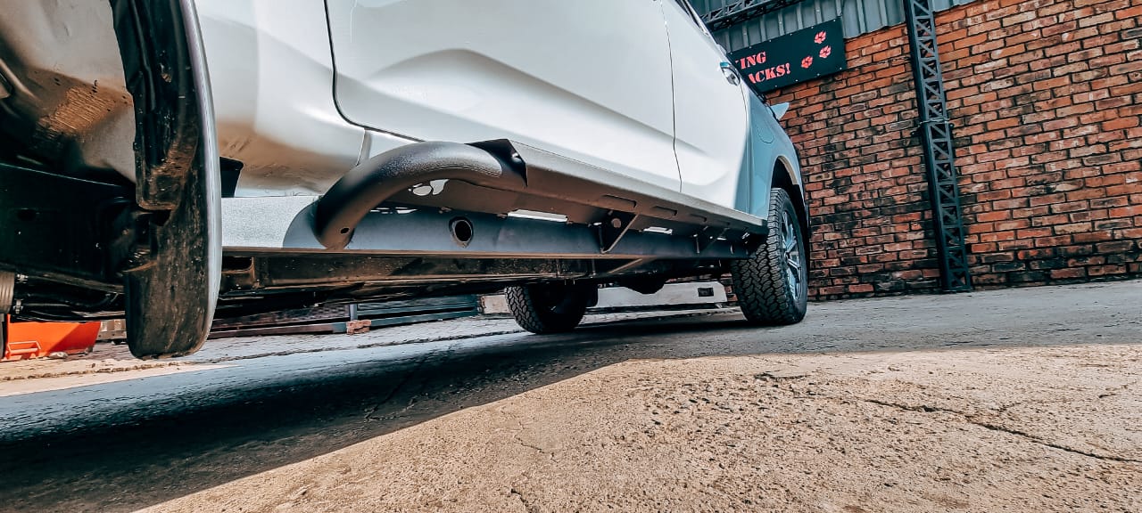 Isuzu DMAX Gen 7 - Rock Sliders