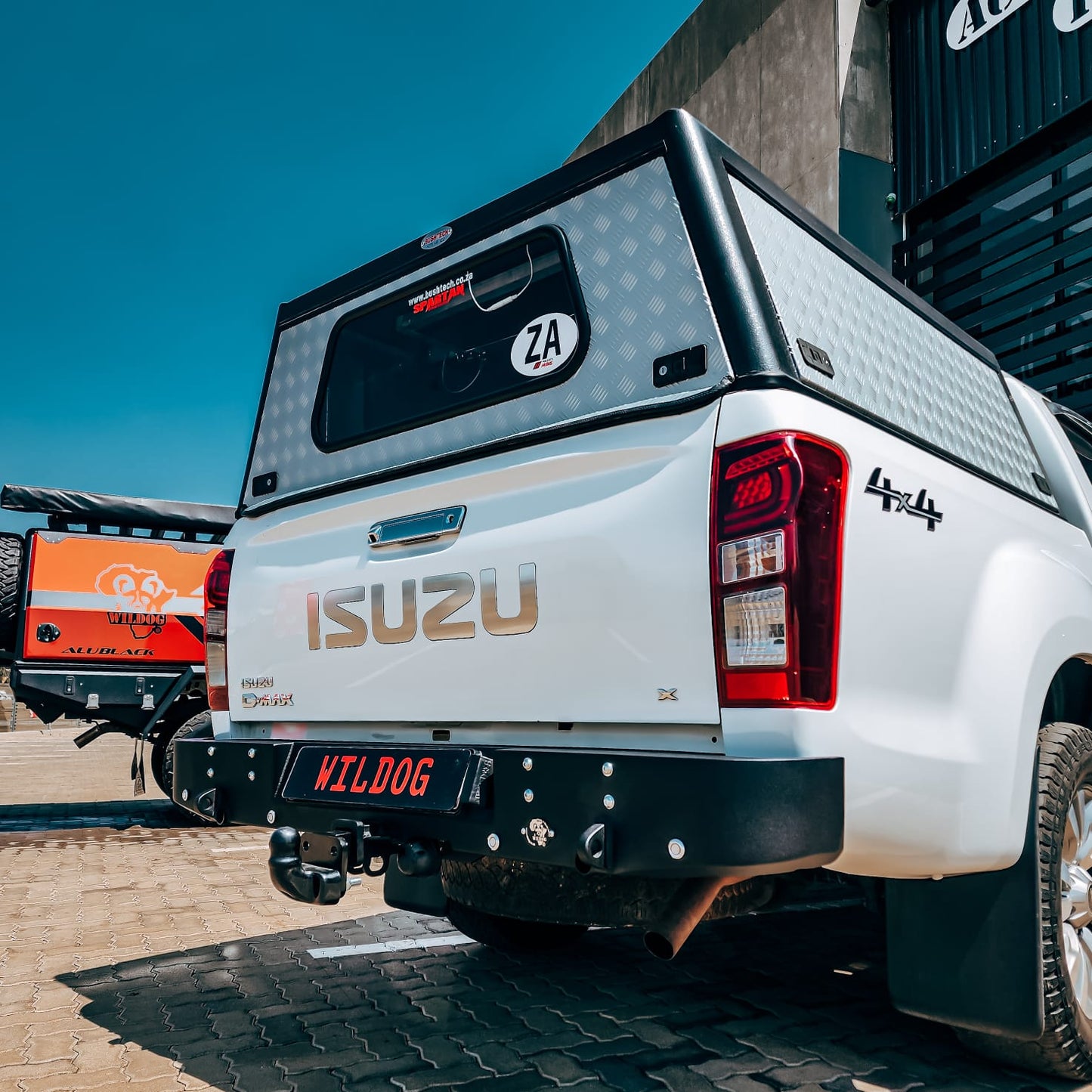 Isuzu DMAX KB6 - Rear Replacement Bumper